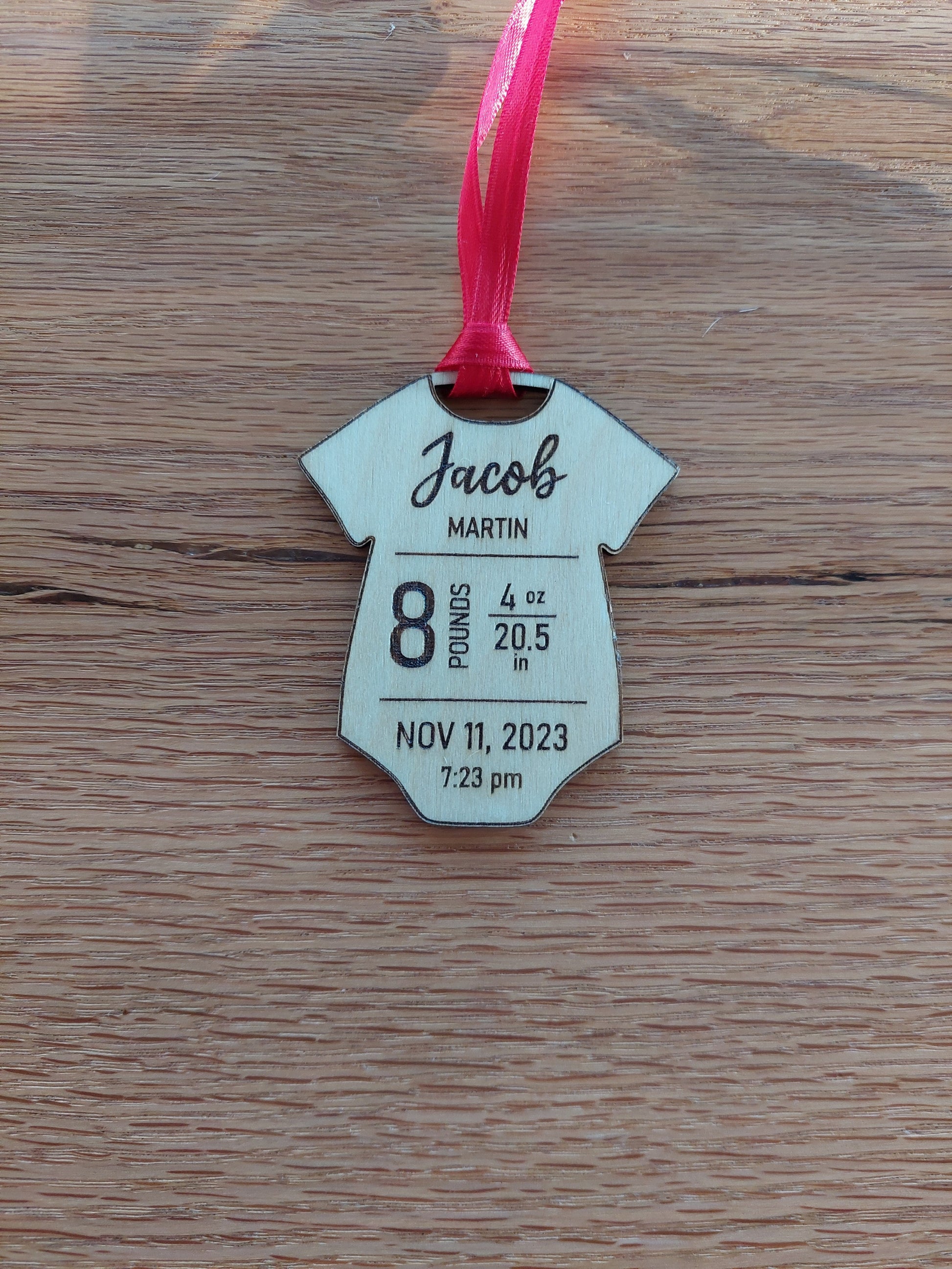 Personalized baby onesie with “Merry and Married” design, soft cotton holiday outfit for newborns and infants